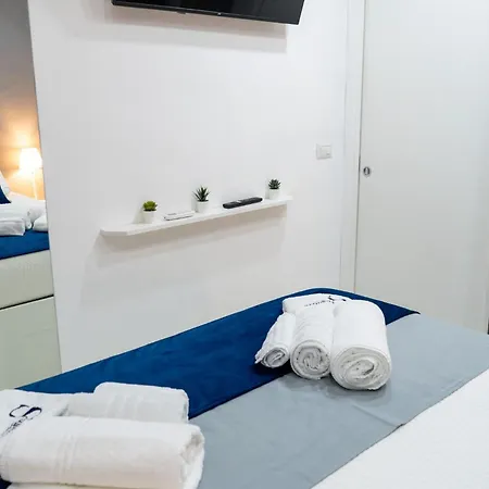 Scugnizzo Smart Νάπολη